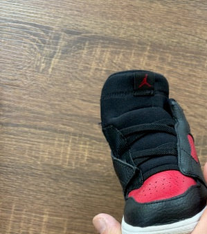 NIKE AIR JORDAN - Size 10 C * KIDS