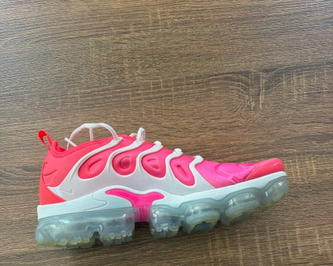 " Pink Foam " - NIKE AIR VAPORMAX - Size 11*