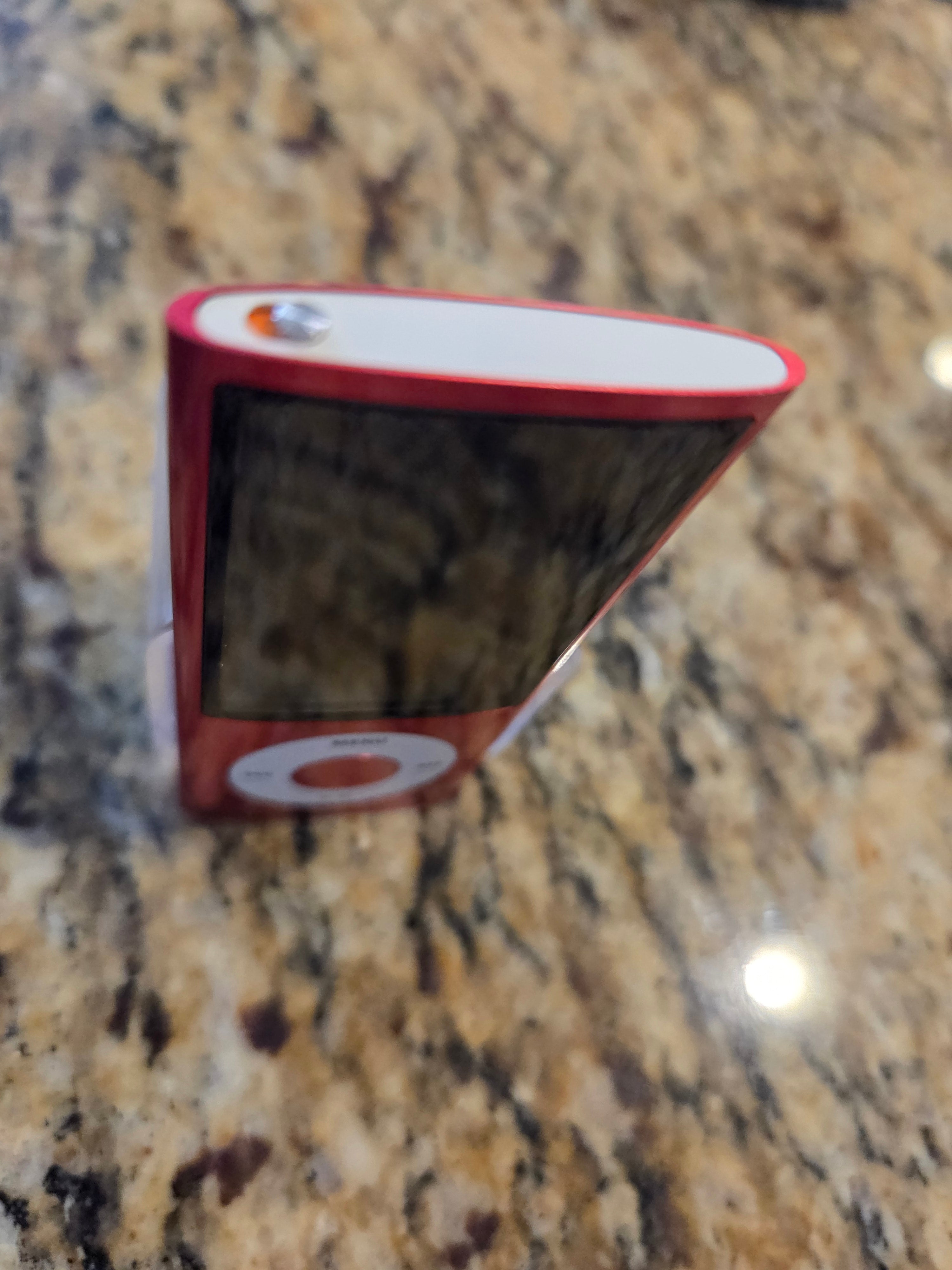 iPod Nano (2009) * HOT PINK
