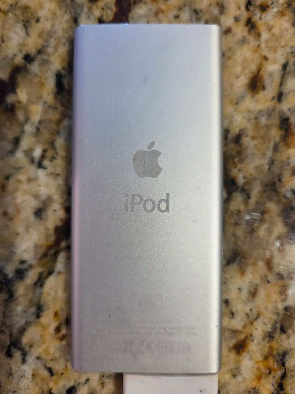 iPod Nano (2006) * 4GB - SILVER