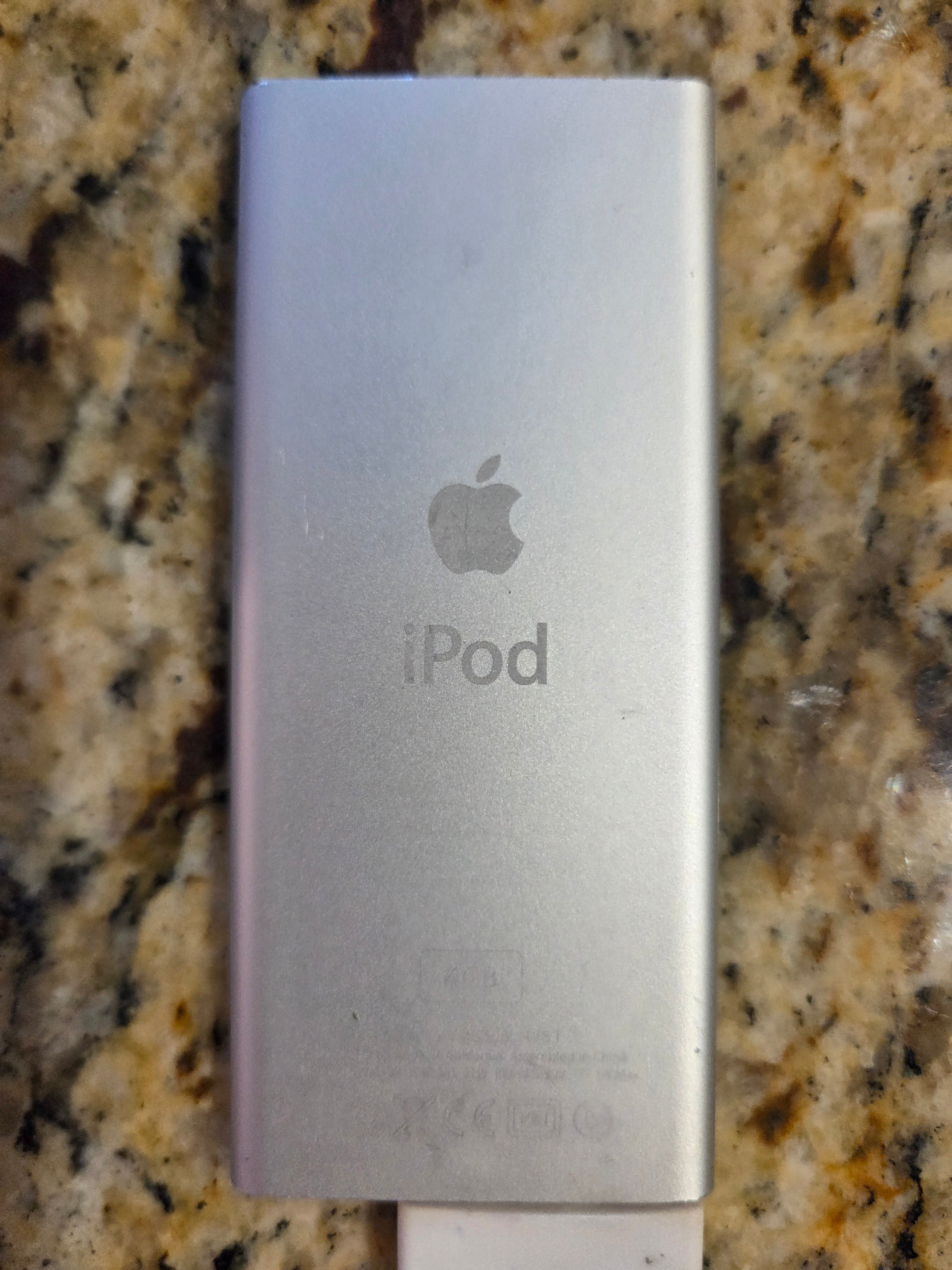 iPod Nano (2006) * 4GB - SILVER