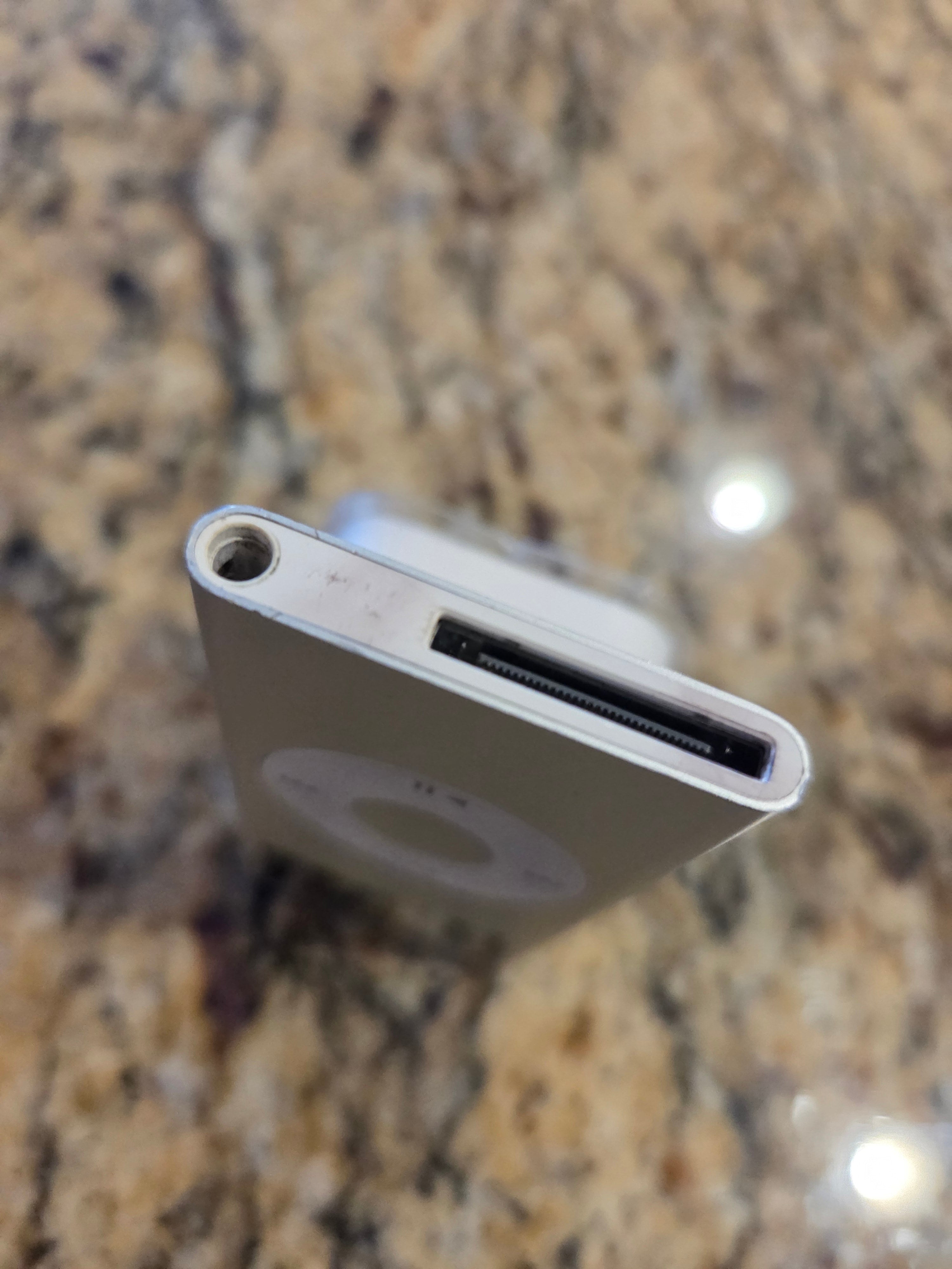 iPod Nano (2006) * 4GB - SILVER