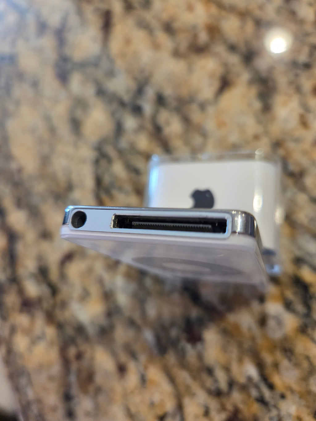 iPod (2005) * 2GB - WHITE