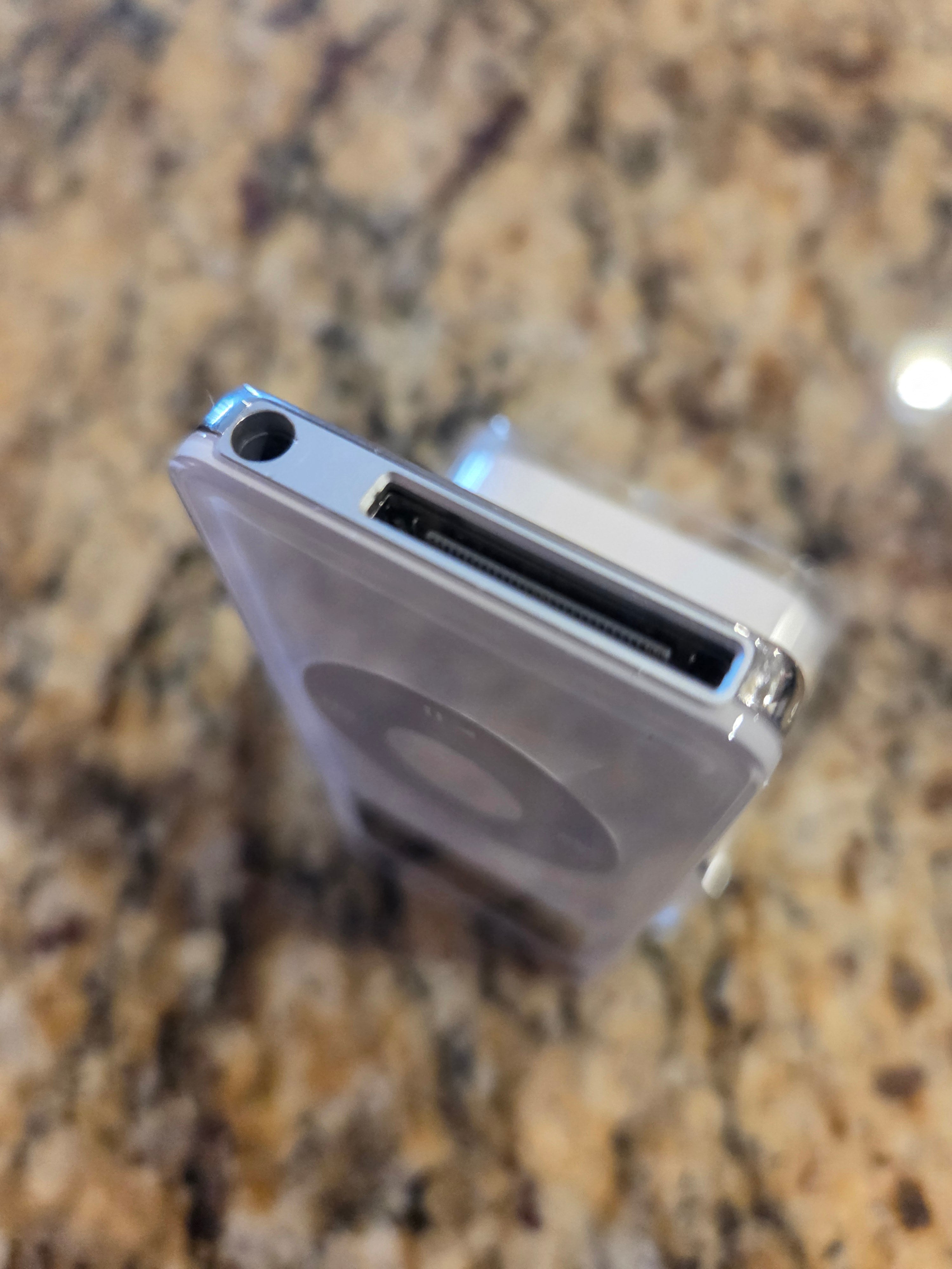 iPod (2005) * 1GB - WHITE