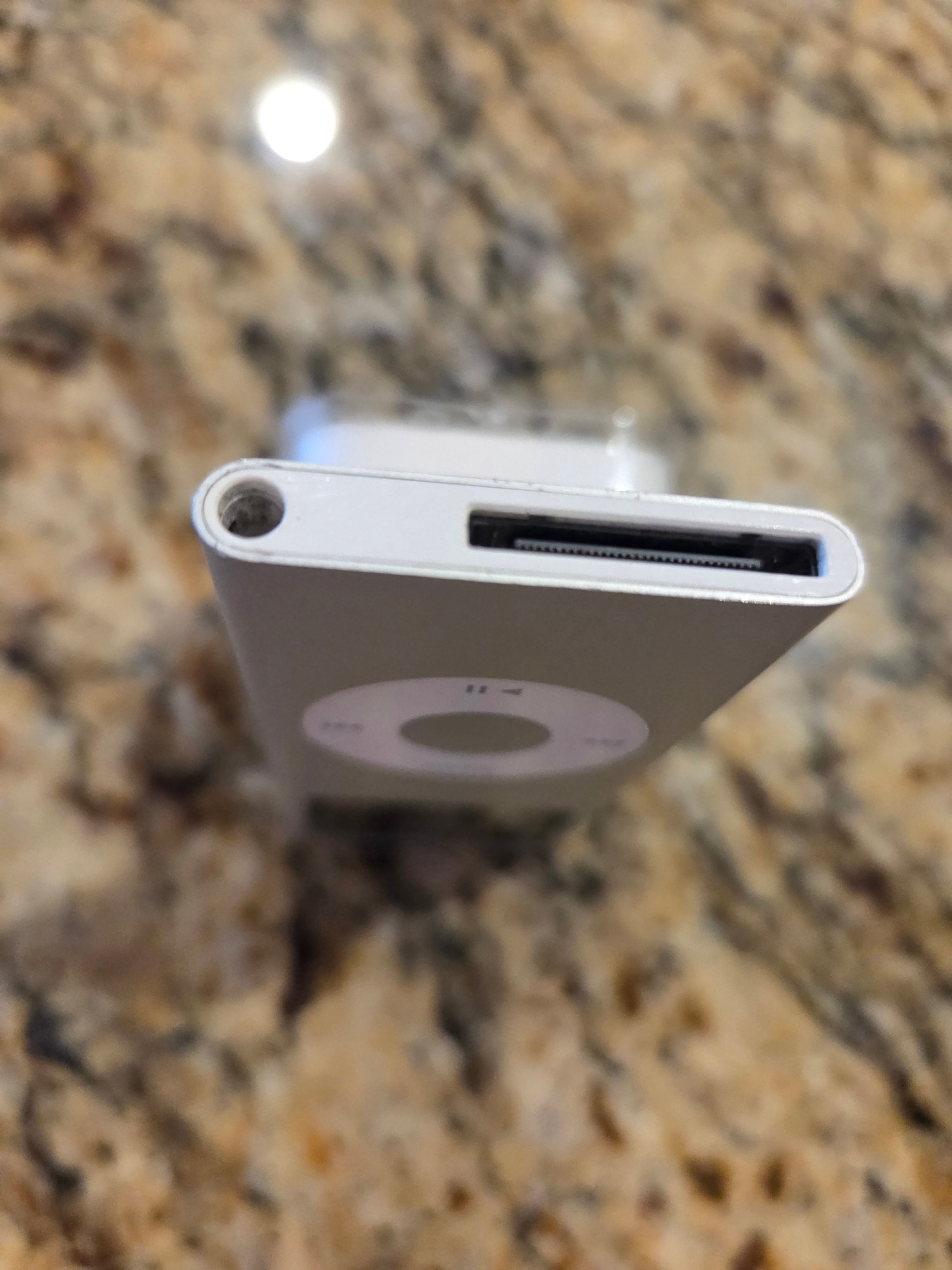 iPod Nano (2006) * 2GB - SILVER