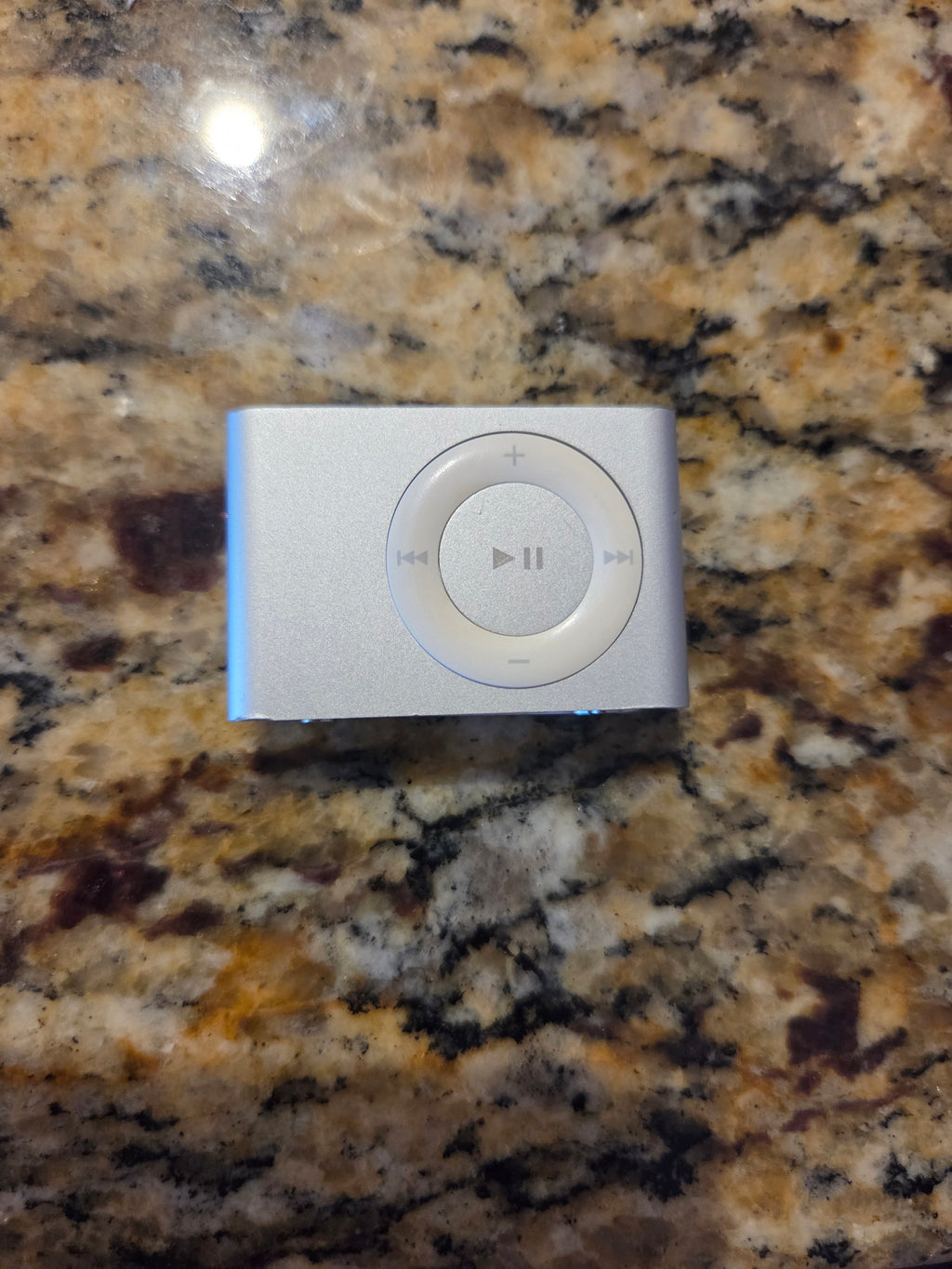 iPod Shuffle * 2GB - SILVER