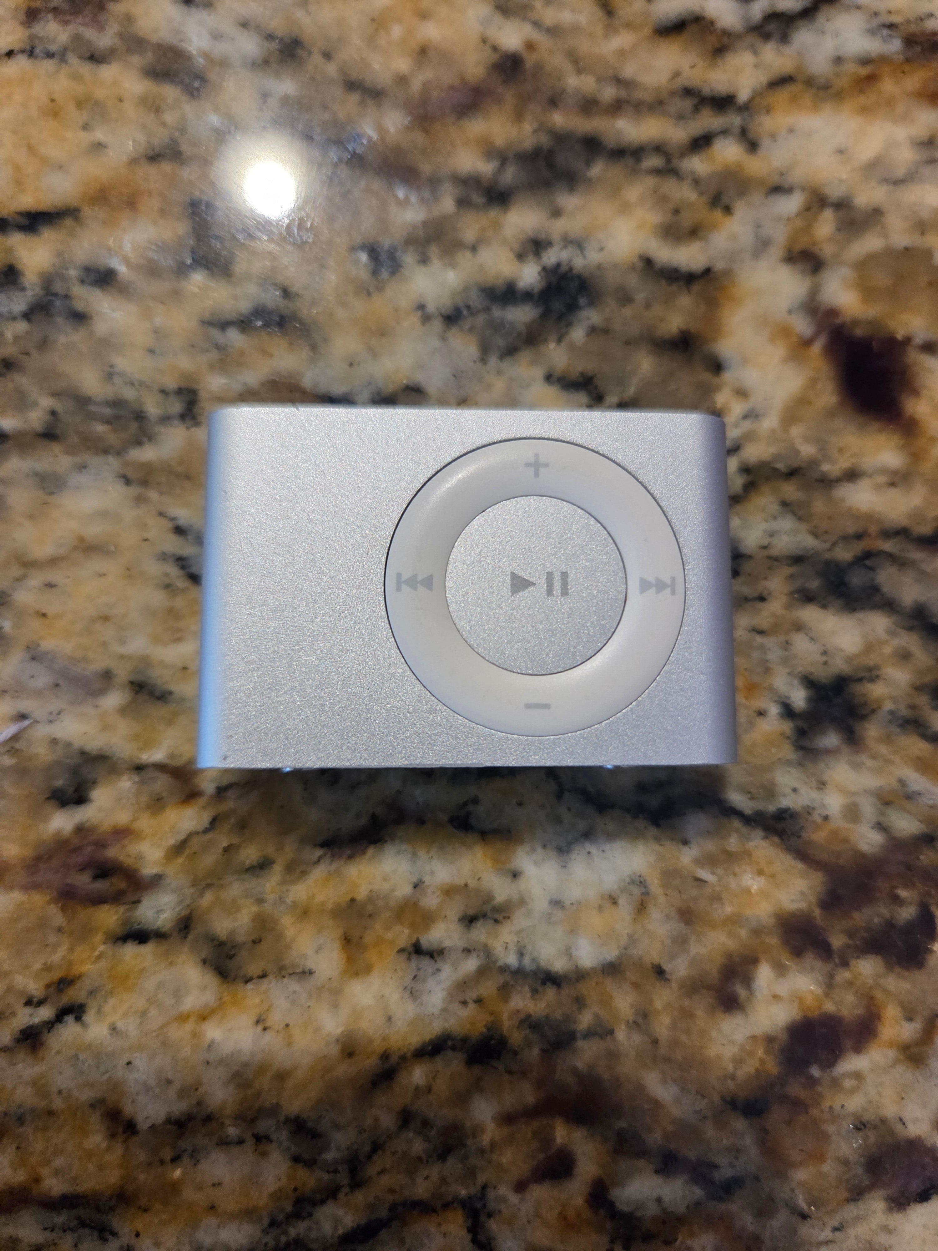 iPod Shuffle * 2GB - SILVER