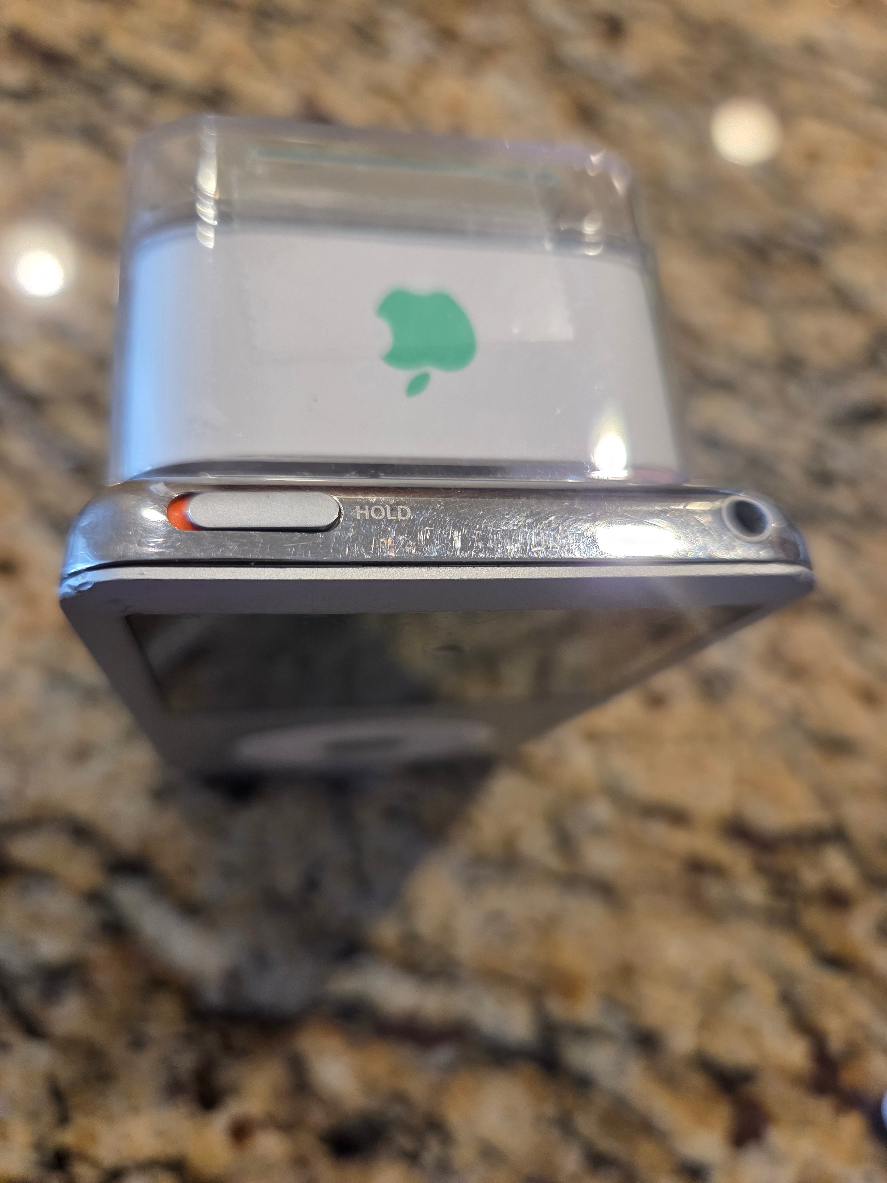 iPod (Small) * 4GB - SILVER