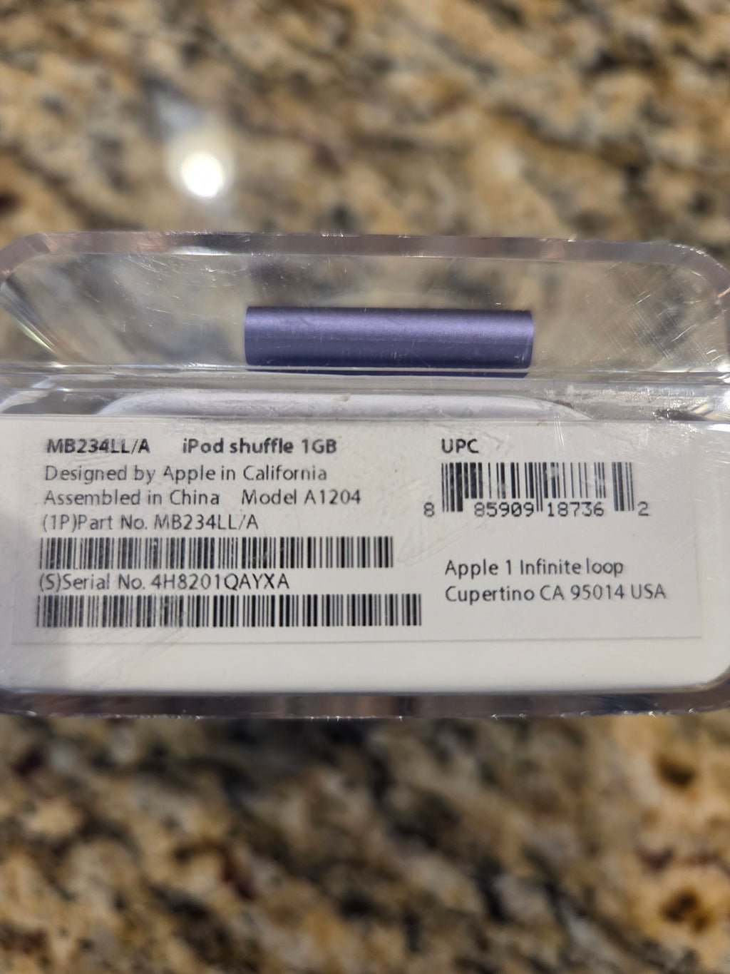 iPod Shuffle * Factory Sealed 1GB - LAVENDER