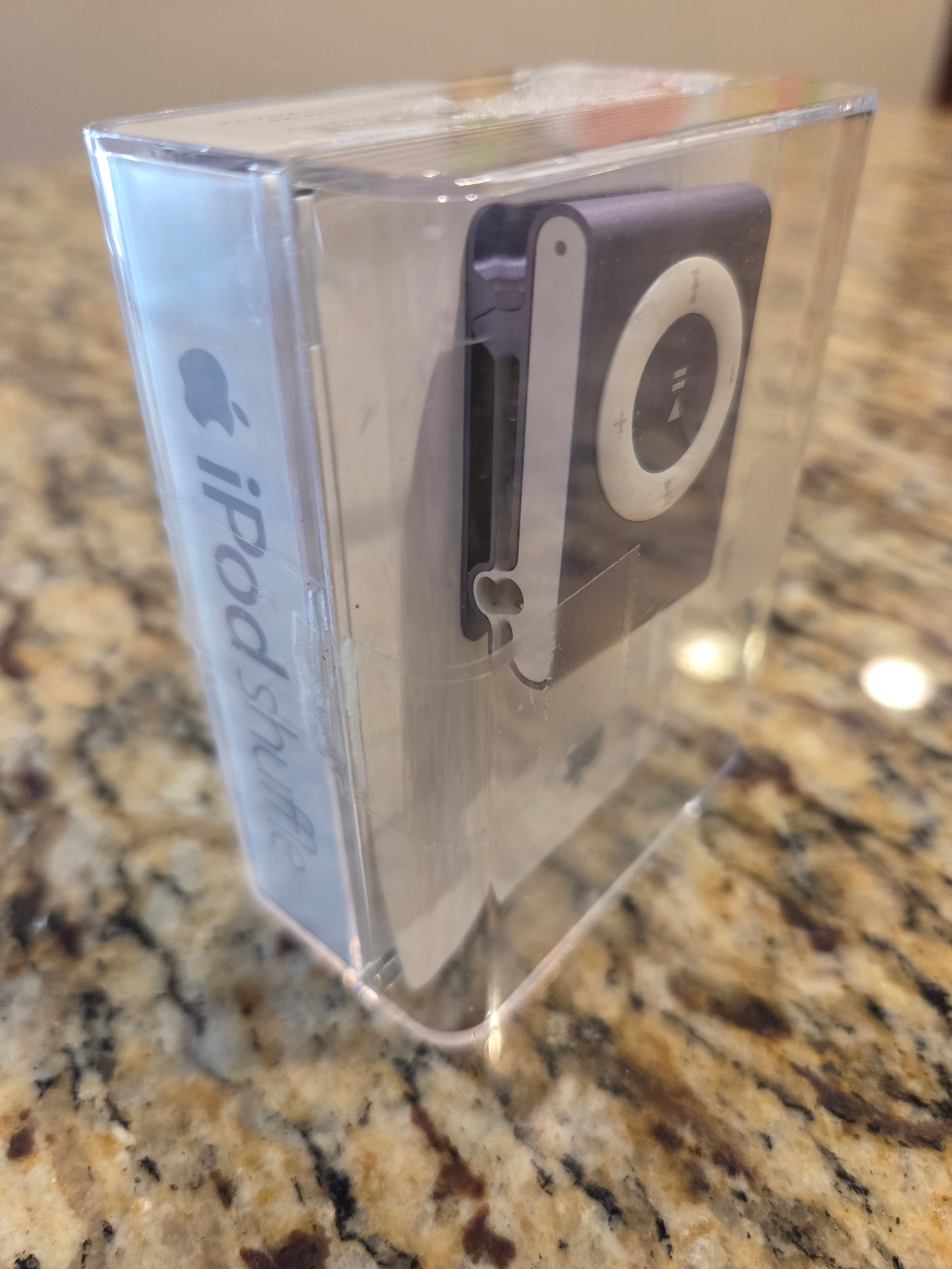 iPod Shuffle * Factory Sealed 1GB - LAVENDER