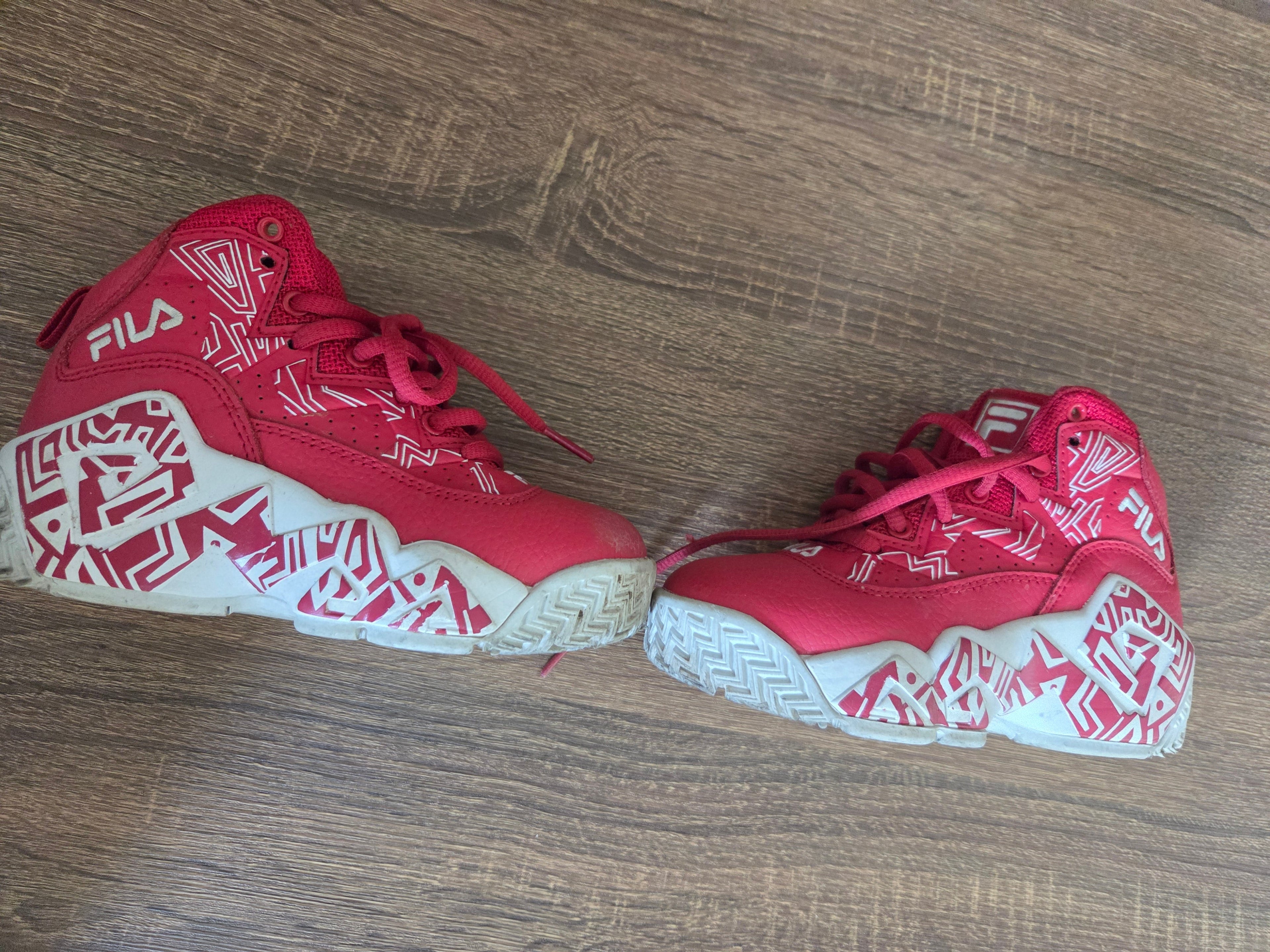 Red & White - KID FILA MB NIGHT WALK - Size 12 * KIDS