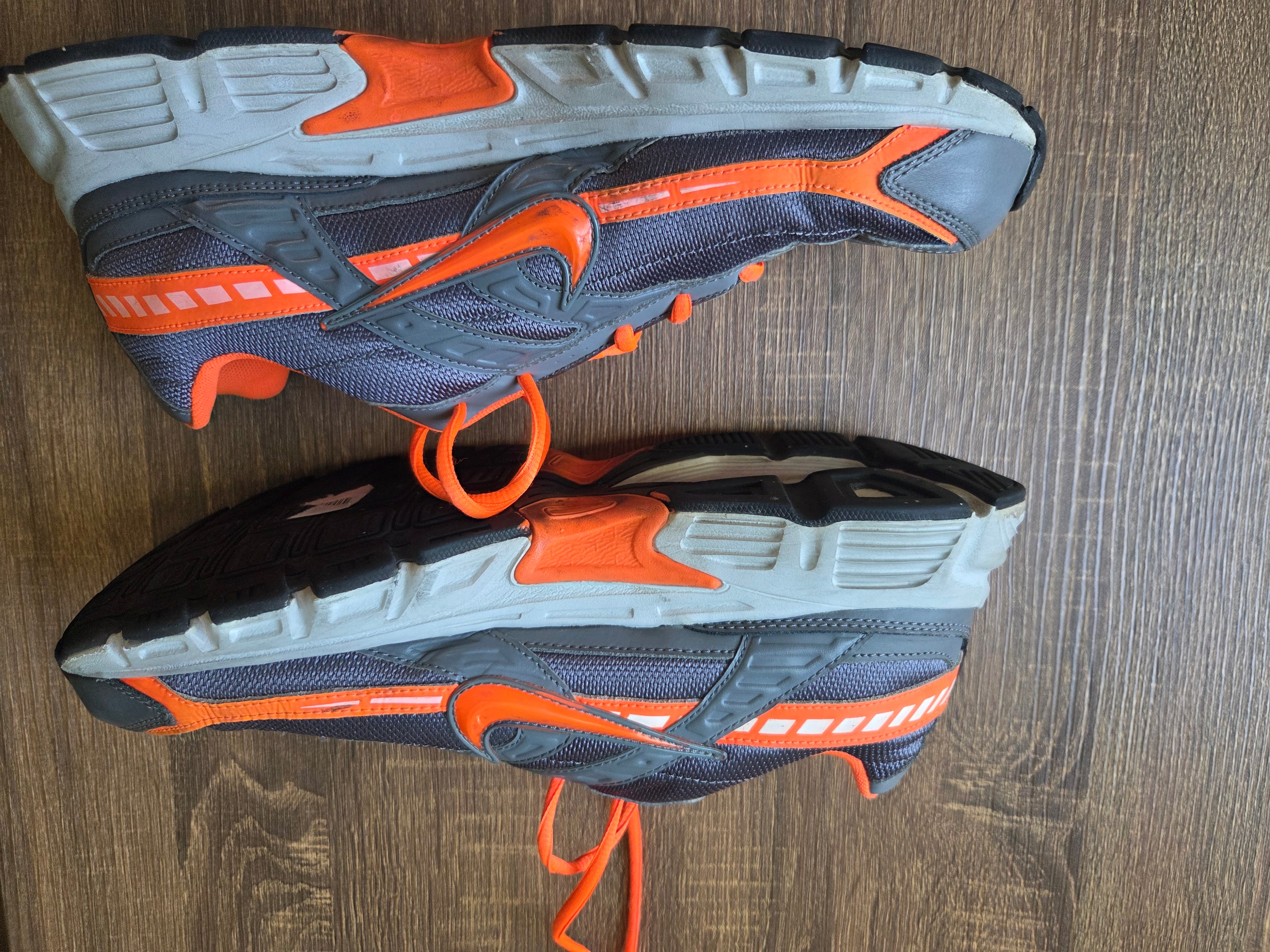 NIKE INITIATOR - Size 11.5*