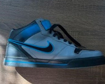 Gray / Baby Blue - NIKE SB DUNK MID - Size 12*