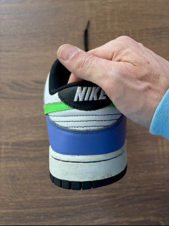 " Green Strike " - NIKE DUNK - Size 11*
