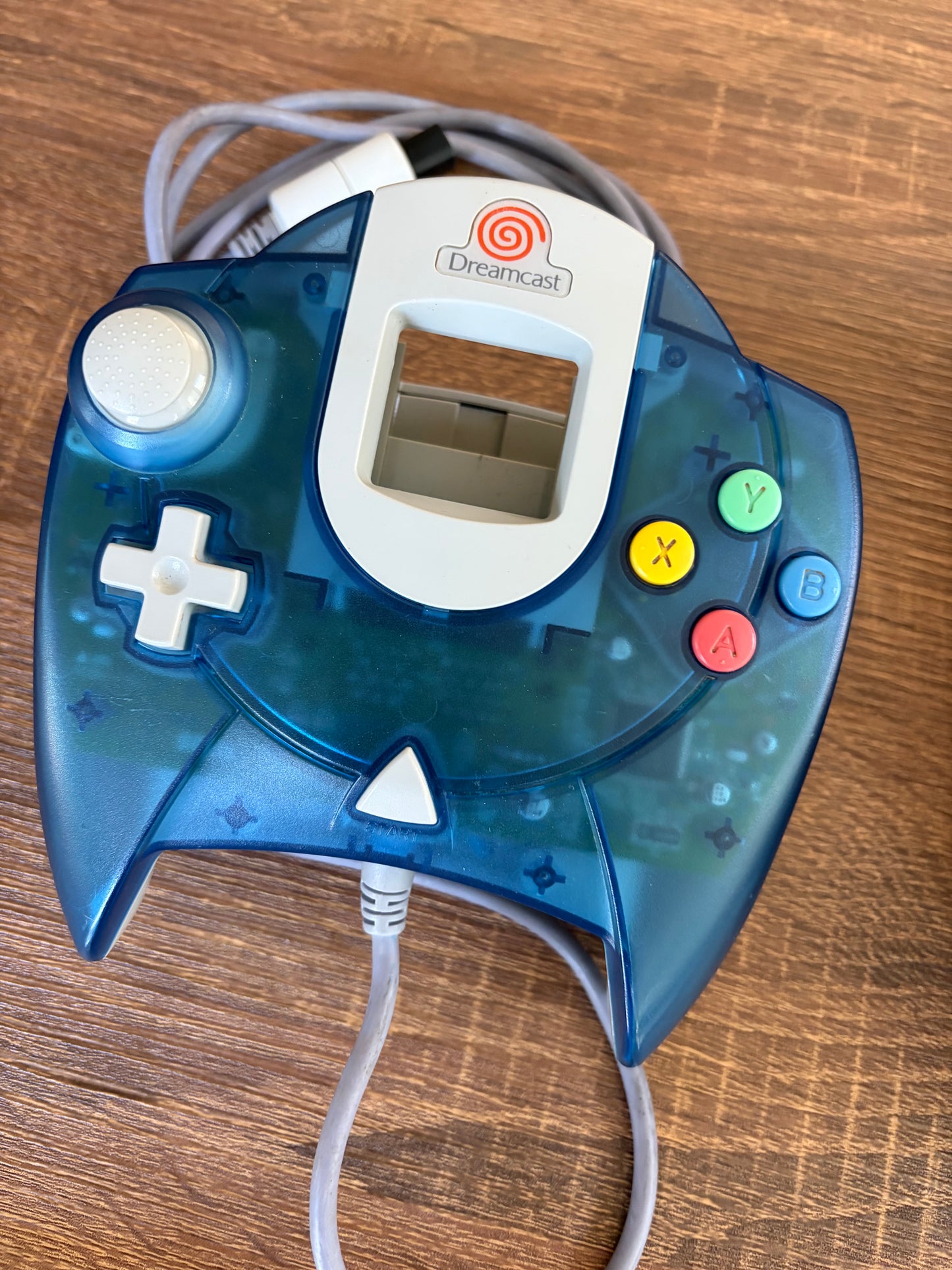 DreamCast Bundle6* w/ 6 Games and 2 Controllers!