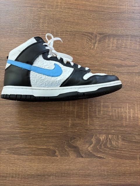 NIKE DUNK HIGH RETRO - Size 11*
