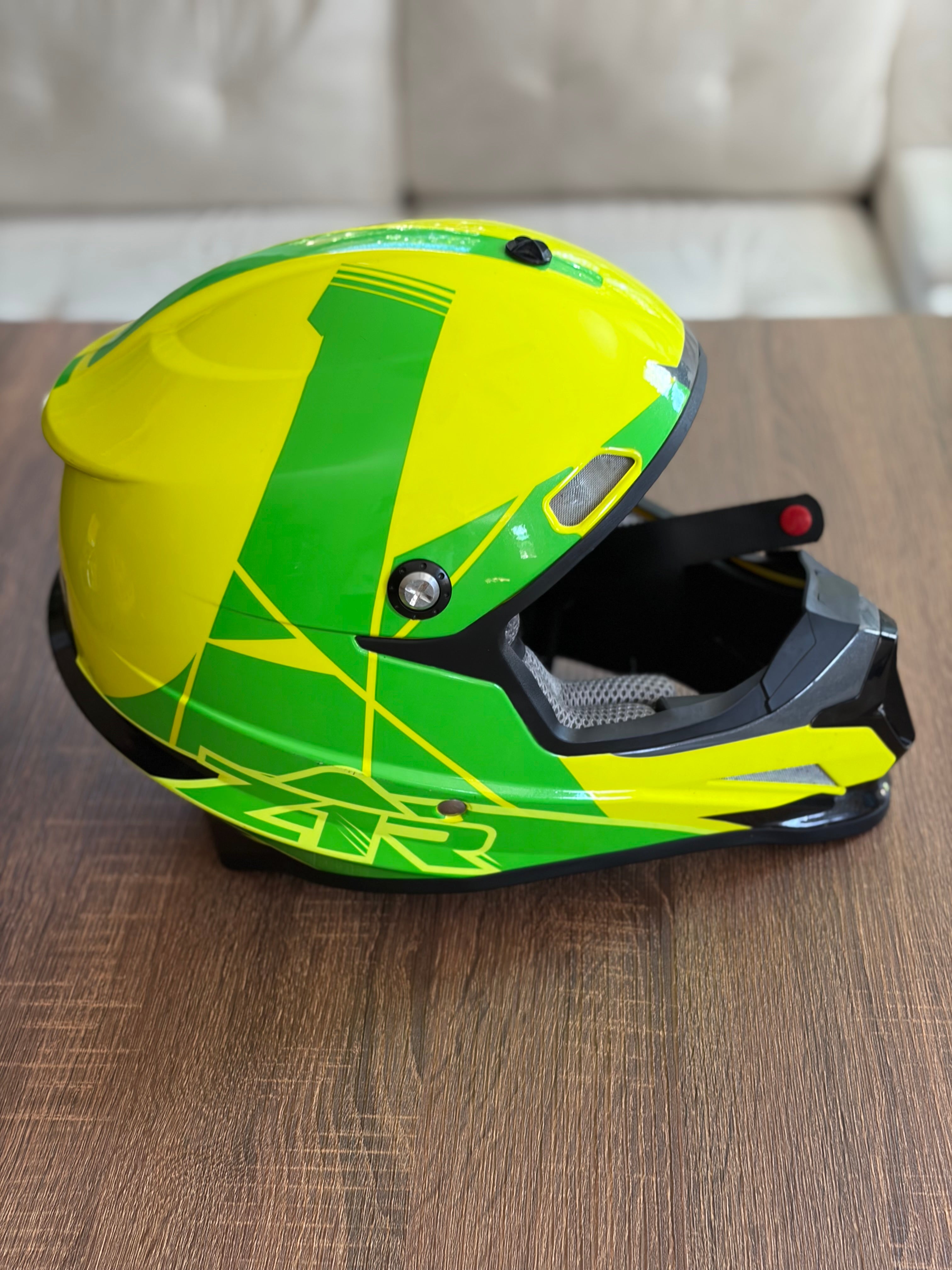 MOTORCROSS HELMET - Size S