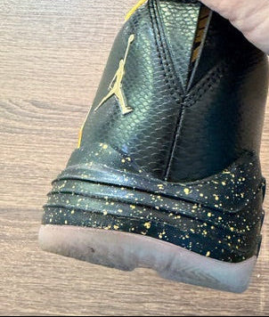 " Yellow Dragon " - NIKE AIR JORDAN - Size 11