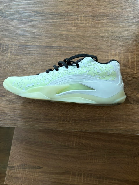 JORDAN ZION 3 - Size 10.5*