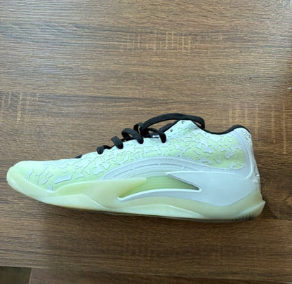 JORDAN ZION 3 - Size 10.5*