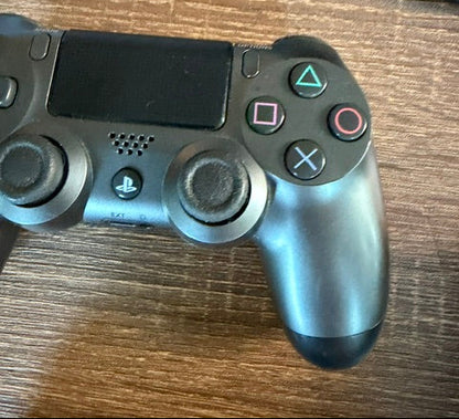 PS4 Bundle w/ 2 Controllers & 3 Games !