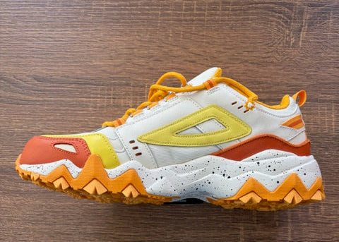 Red, Orange, & Yellow - FILAS OAKMONT TR - Size 11*