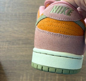 " Red Stardust " - NIKE SB DUNK LOW PRO - Size 11*