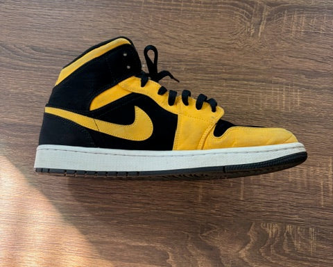 " New Love " - AIR JORDAN MID REVERSE - Size 12