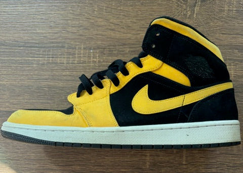 " New Love " - AIR JORDAN MID REVERSE - Size 12