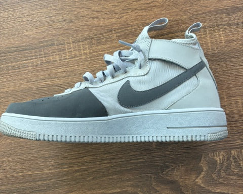 White with Gray logo - NIKE AIR - Size 11