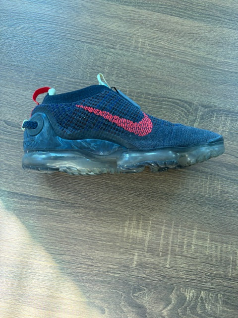 Navy - NIKE AIR VAPORMAX - Size 12*