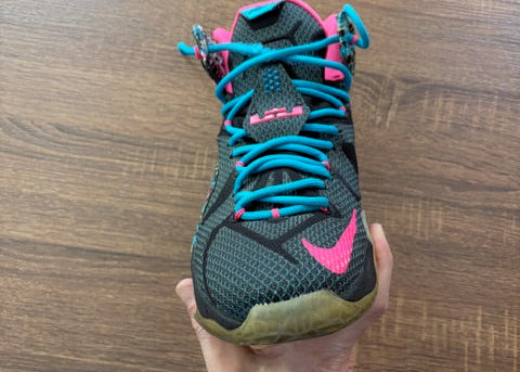 " Chromosomes' "- LEBRON 12 - Size 11*