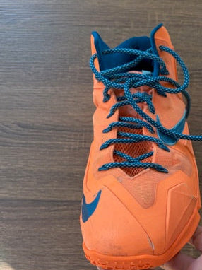 " Atomic Orange " - NIKE LEBRON 11 - Size 12*