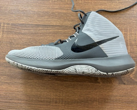 Gray - NIKE - Size 11.5*