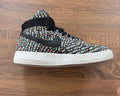 Black with tiny logo - NIKE - Size 11.5*