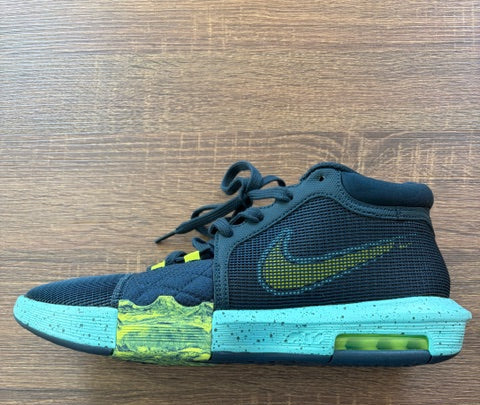 Navy Blue with Yellow - LEBRON WITNESS 8's - Size 11*
