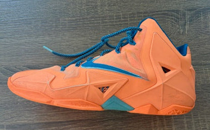 " Atomic Orange " - NIKE LEBRON 11 - Size 12*