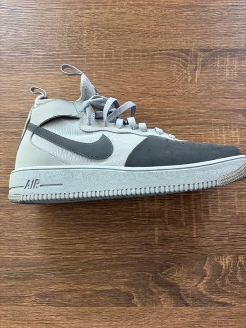 White with Gray logo - NIKE AIR - Size 11