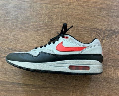 " Chili 2.0 " Silver Bottoms - NIKE AIR MAX - Size 11*