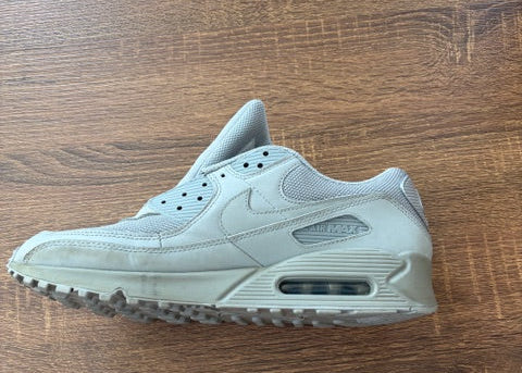NIKE AIR MAX 90 - Size 11*