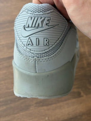 NIKE AIR MAX 90 - Size 11*