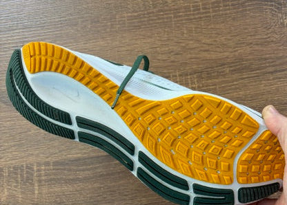 "Green Bay Packers" - NIKE - Size 11*