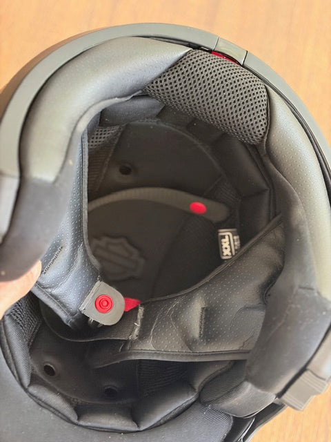 BLACK GMAX HELMET - Size L