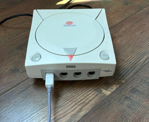 DreamCast Bundle6* w/ 6 Games and 2 Controllers!