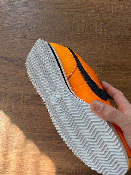 " Amarillo " - NIKE CORTEZ - Size 11*