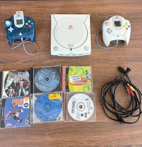 DreamCast Bundle6* w/ 6 Games and 2 Controllers!
