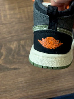 " Anthracite Light Olive " - NIKE AIR JORDAN 1 MID SE CRAFT - Size 10 C * KIDS