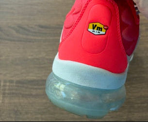 " Pink Foam " - NIKE AIR VAPORMAX - Size 11*