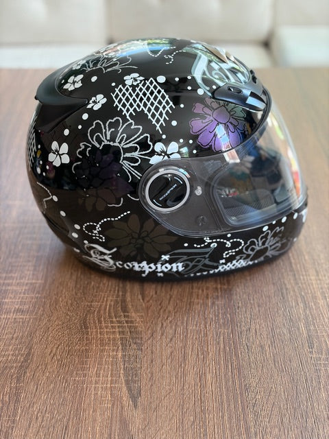 SCORPION HELMET - Size M