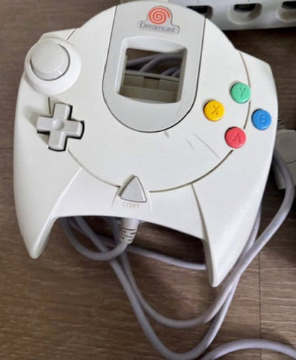DREAMCAST BUNDLE4* Including - 2 Games ( NFL 2k, & Cyber Troopers Virtual-on )